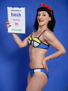 Alyla pinup fitness shoot