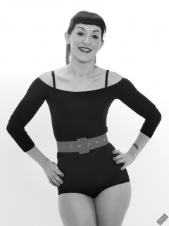 Alyla pinup fitness shoot