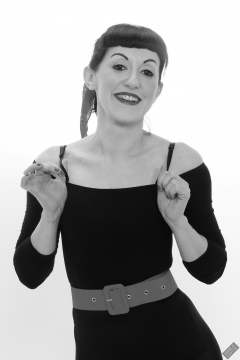 Alyla pinup fitness shoot