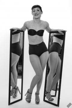 Alyla pinup fitness shoot