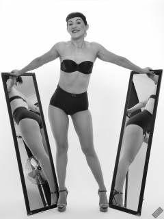 Alyla pinup fitness shoot