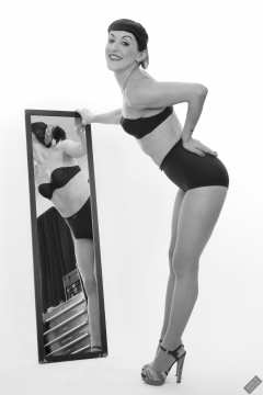 Alyla pinup fitness shoot