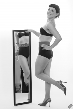 Alyla pinup fitness shoot