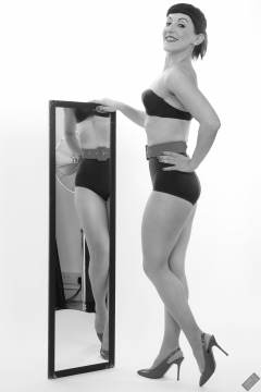 Alyla pinup fitness shoot