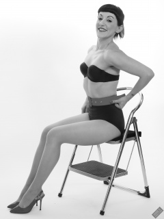 Alyla pinup fitness shoot