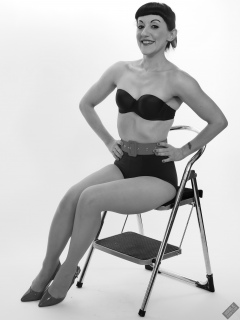 Alyla pinup fitness shoot