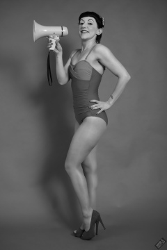 Alyla pinup fitness shoot