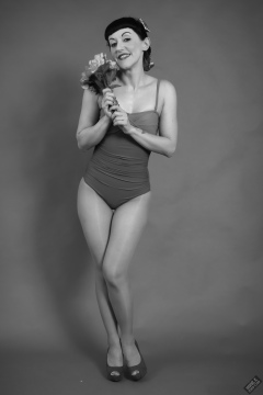 Alyla pinup fitness shoot