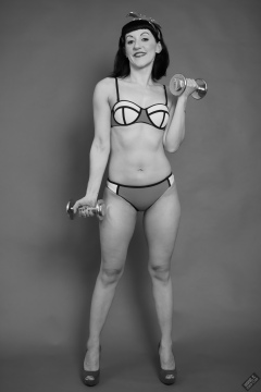 Alyla pinup fitness shoot