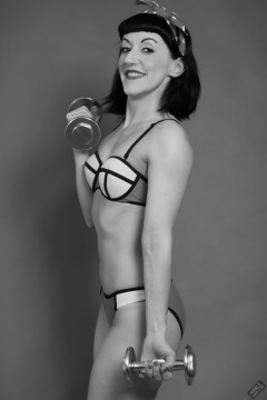 Alyla pinup fitness shoot