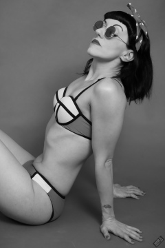 Alyla pinup fitness shoot