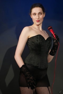 Estella Rose, the Cabaret set