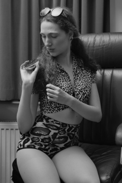 Estalla Rose picks her next outfit Estalla Rose picks her next outfit