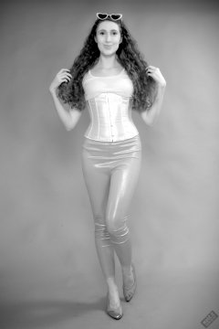 2026-02-07 Estella-Rose infrared shoot