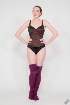 2026-09-26 Estella-Rose in maroon Vollers corset. duo woollens shoot