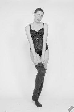 2026-09-26 Estella-Rose in maroon Vollers corset. duo woollens shoot