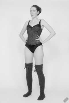 2026-09-26 Estella-Rose in maroon Vollers corset. duo woollens shoot