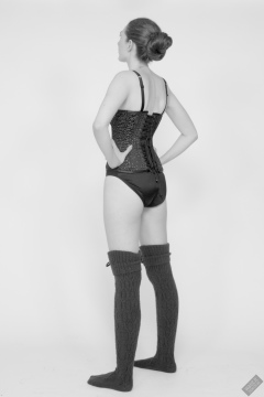 2026-09-26 Estella-Rose in maroon Vollers corset. duo woollens shoot