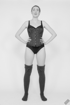 2026-09-26 Estella-Rose in maroon Vollers corset. duo woollens shoot
