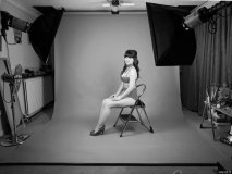 20160522 Ronnie97 wearing red bellydance top and red pocket girdle worn as hotpants, studio long shot