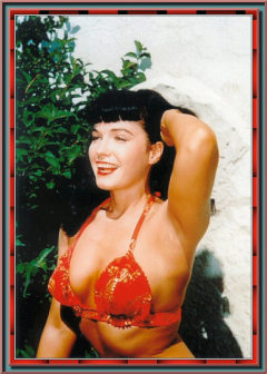 Bettie Page Camera Club 339