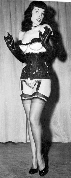 Bettie Page in basque