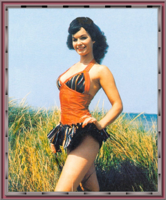Bettie Page Camera Club 1037