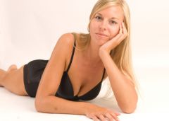 influences: M&S black bodyshaper ad