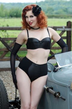 influences: Glamour pantie girdle by What Katie Did 1421-p