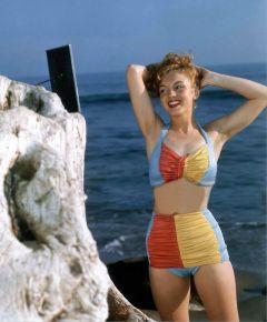 influences: Marilyn Monroe in a bikini