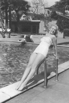 influences: Marilyn Monroe in a swimsuit