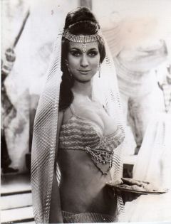 influences - Valerie Leon