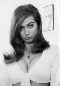 influences - Valerie Leon