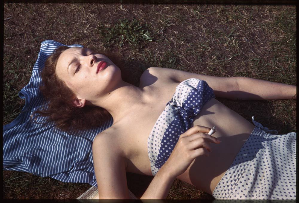 1950s amateur model in swimwear (slide)