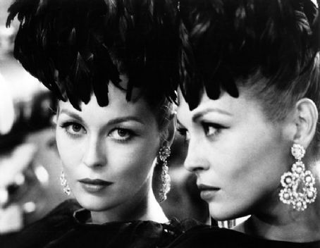 Faye Dunaway