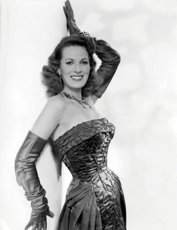 Maureen Ohara in Fire Over Africa