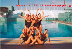 Synchronised swimmers