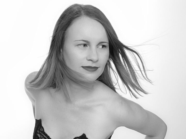 Saffine and her Corsets